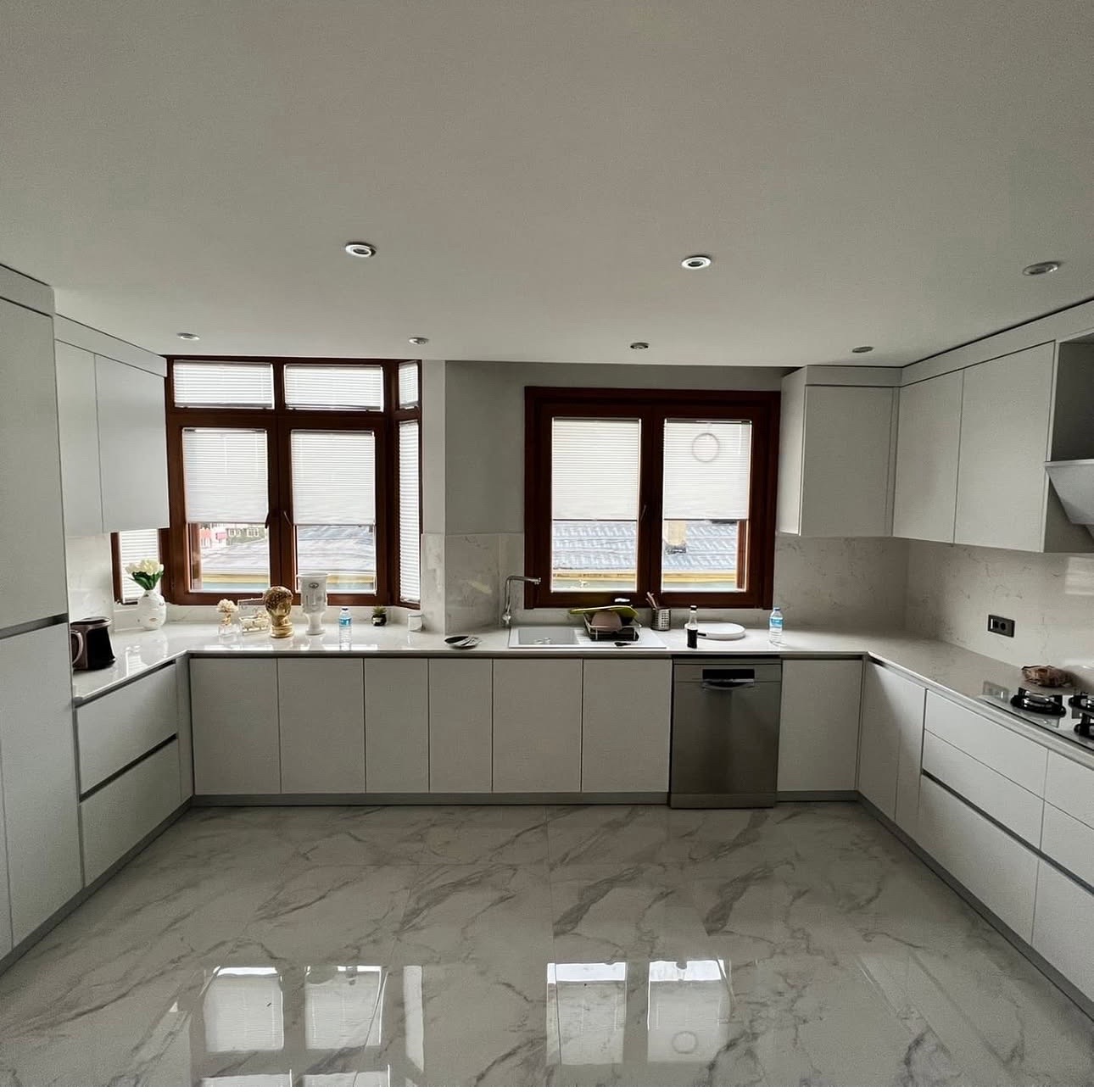 Na renovatie — opgeleverd door MATBOUW